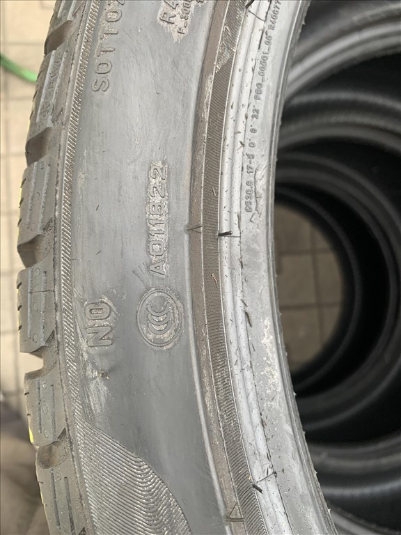  275/3521" újszerű Pirelli téli gumi 315/3021  3. kép