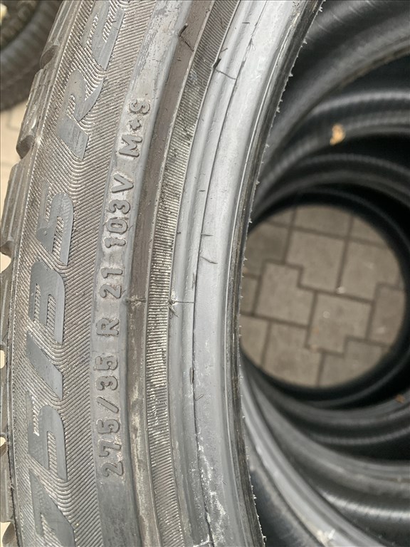  275/3521" újszerű Pirelli téli gumi 315/3021  4. kép