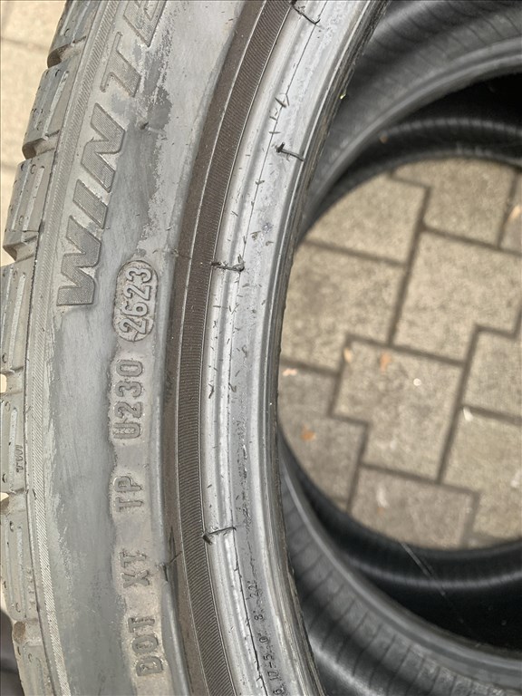  275/3521" újszerű Pirelli téli gumi 315/3021  7. kép