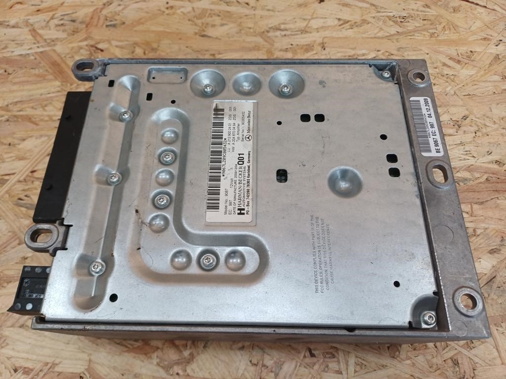 Mercedes E Class W212 (2009-2016) Erősítő  3. kép