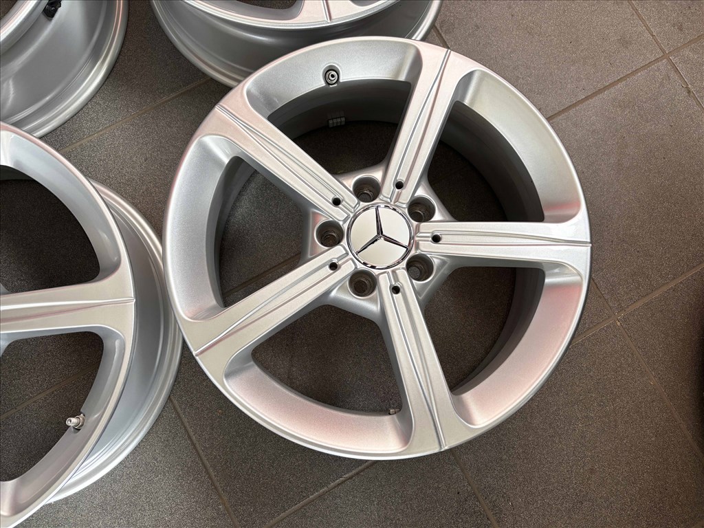 Mercedes W177 C118 17" 5x112 gyári alufelni eladó 17 coll A B CLA 2. kép