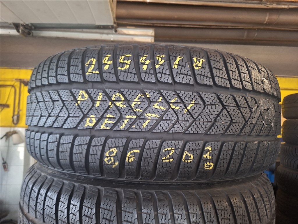  245/45/18" def.tűrő Pirelli téli gumi  1. kép