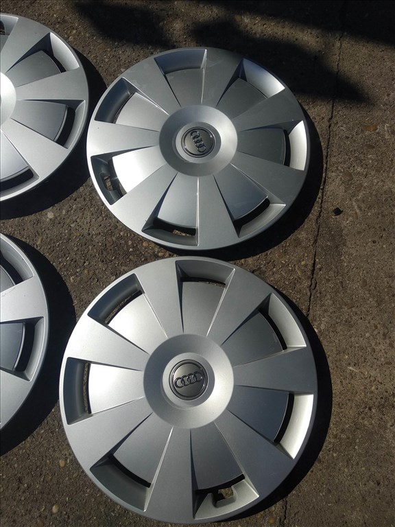 16-os Gyári Audi dísztárcsa 20000ft a 4db/1/ 2. kép