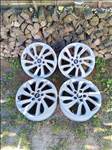 5x114.3 lyukosztású 17" újszerű Hyundai / Kia alufelni, szenzorok