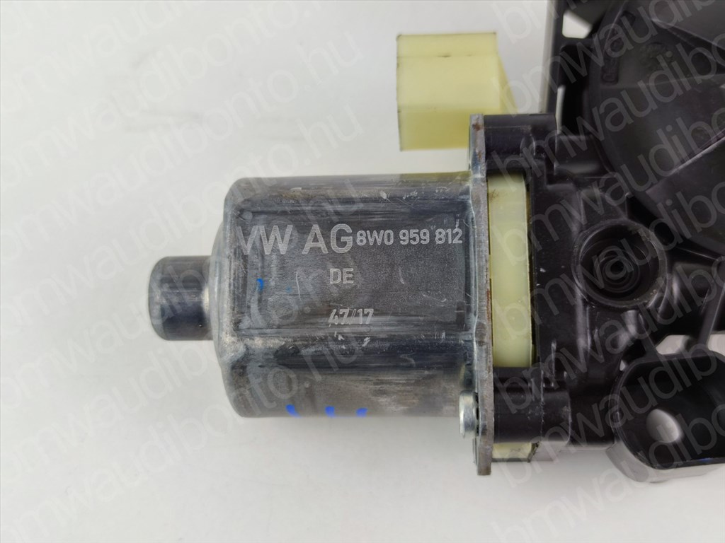 AUDI A4 B9 (8W2, 8WC) Jobb hátsó ajtó ablakemelő motor (8W0959812) 2. kép