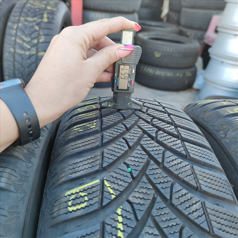  215/65 R16 Semperit téli gumi 99000ft a 4db/240/ 3. kép