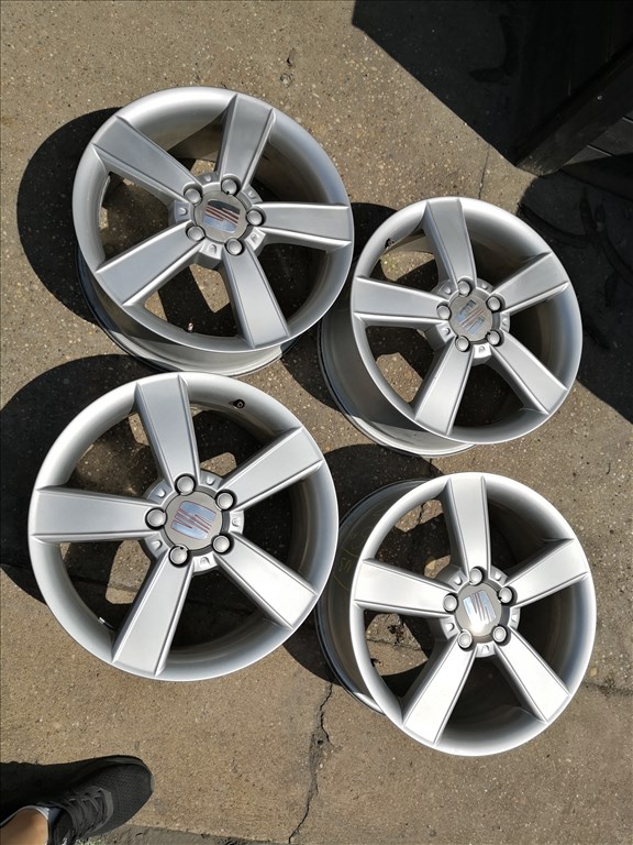5x112 17 Gyári Seat alufelni 120000ft a 4db/113/ 5. kép