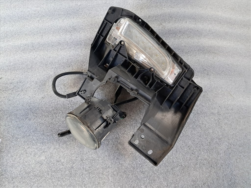 Suzuki Vitara (LY) Bal első ködfényszóró 35566-54P00 89206454 2. kép