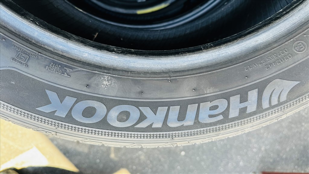  235/5518" újszerű Hankook nyári gumi gumi 3. kép