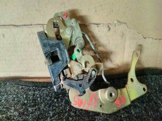 Suzuki Swift II Bal hátsó Ajtózár *72995*