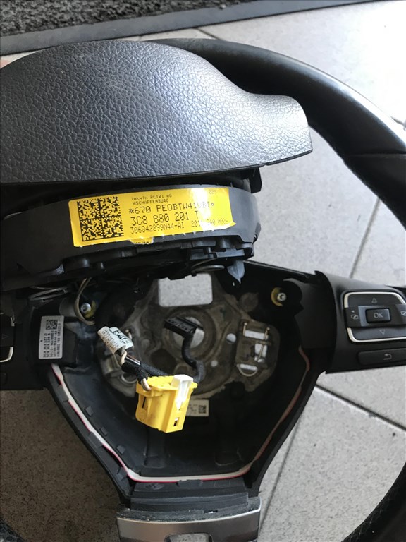 Volkswagen Passat B7 multikormány+légzsák 3. kép