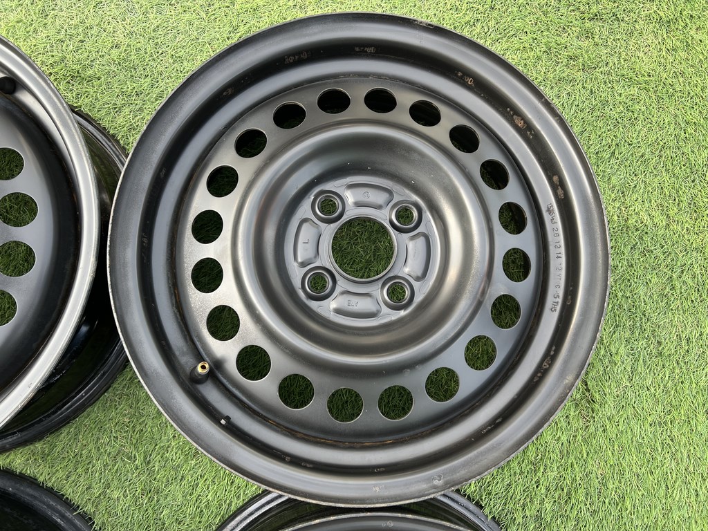 4x100 15" Toyota gyári lemezfelni 5,5Jx15h2 ET45 4. kép