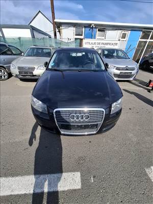 Audi A3 (8P) bontott alkatrészei