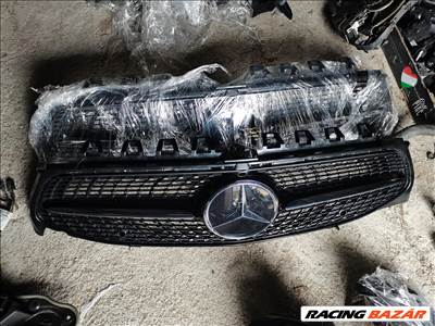 R0302 A1188880200 Mercedes W118 CLA Új Kamerás Rács Hűtőrács Fekete-Króm betét Króm Gyémánt