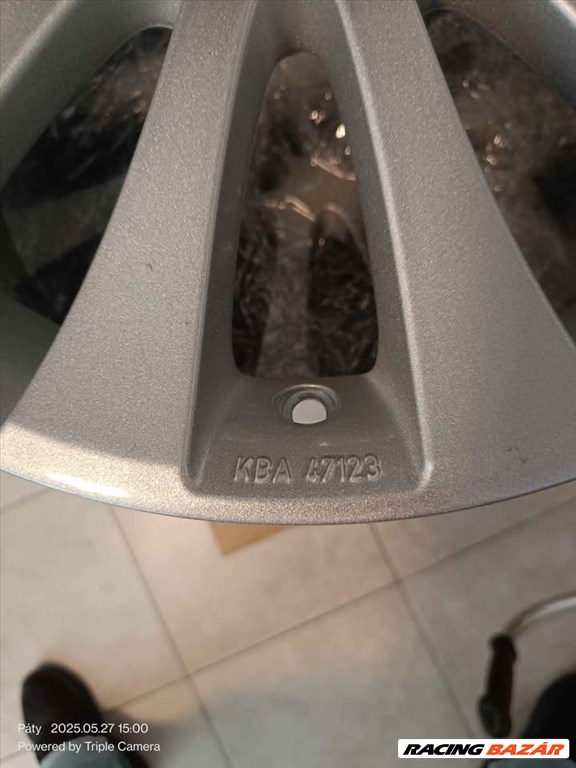  4x100 lyukosztású 7JJ 17" újszerű (gyári felni) alufelni 3. kép