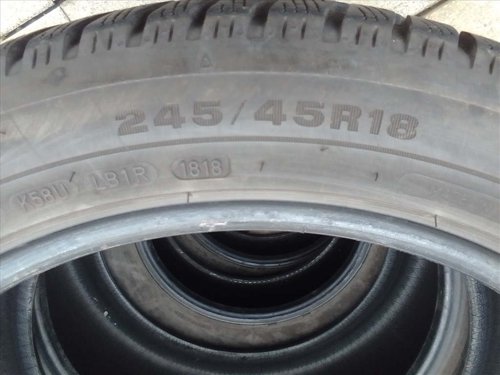  245/45R18 Dunlop Winter Sport5 téli gumi 2 db 4. kép