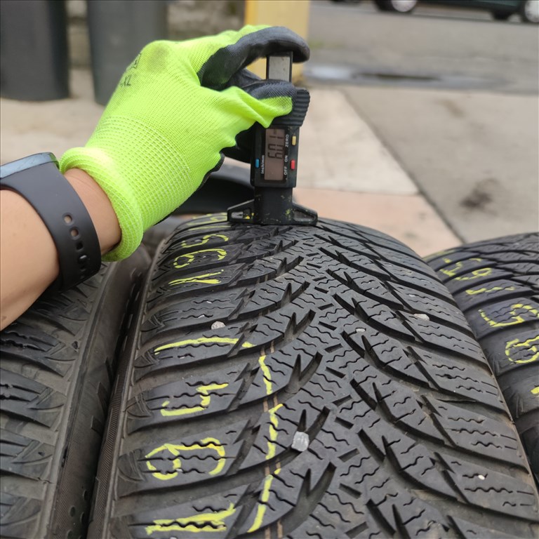  195/65 R15 Kumho téli gumi 60000ft a 4db/194/ 3. kép