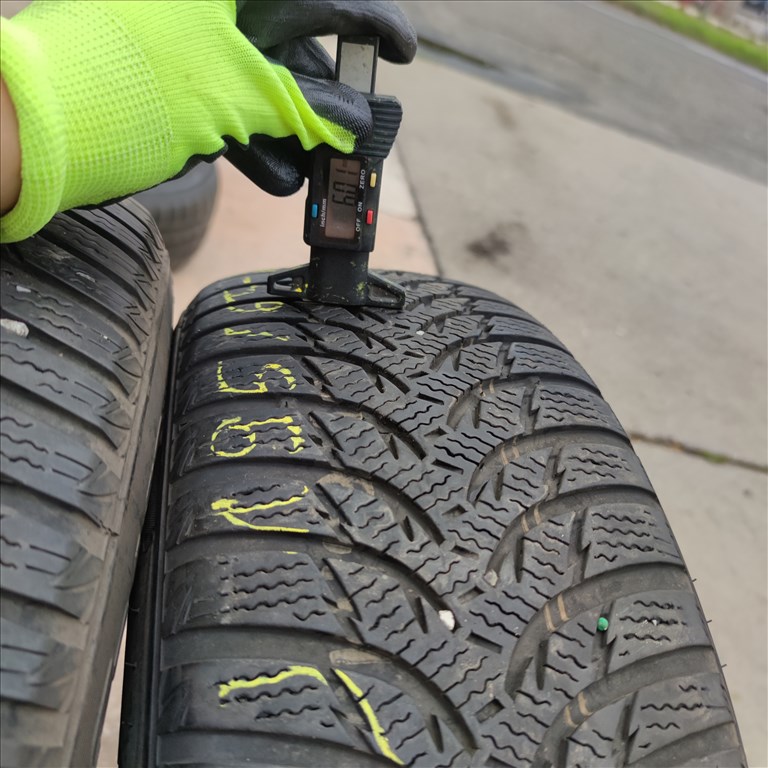  195/65 R15 Kumho téli gumi 60000ft a 4db/194/ 4. kép