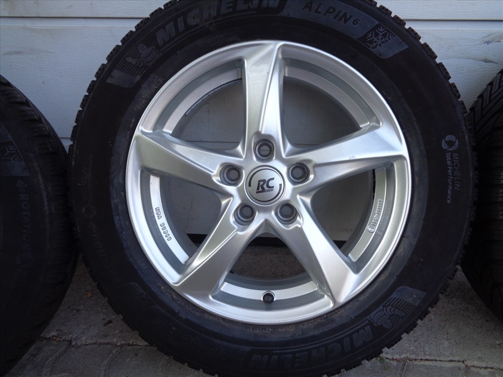 RC-D alufelni 16, 5×112-es osztó, Michelin 215/60-as újszerű téli gumival eladó. 2. kép