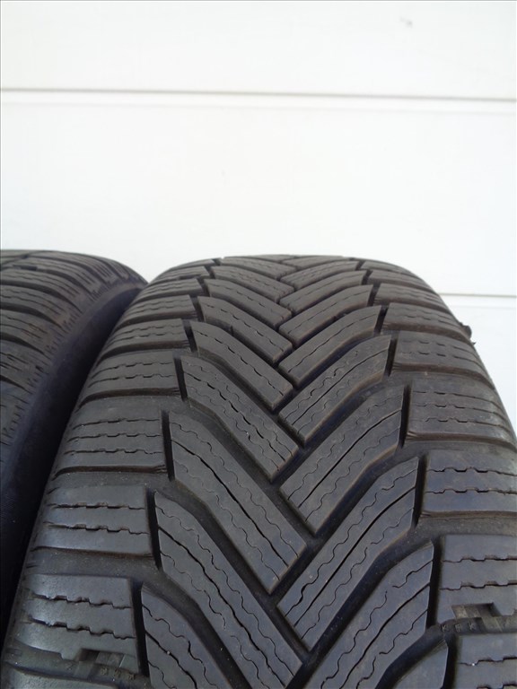 RC-D alufelni 16, 5×112-es osztó, Michelin 215/60-as újszerű téli gumival eladó. 6. kép