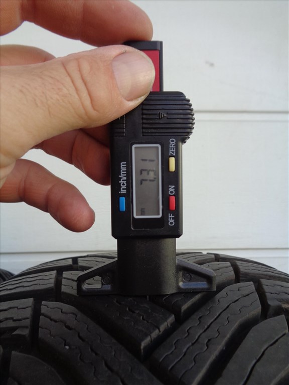 RC-D alufelni 16, 5×112-es osztó, Michelin 215/60-as újszerű téli gumival eladó. 8. kép