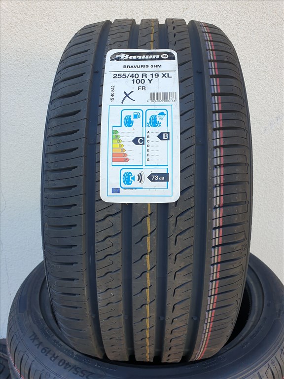 255/40 19 Barum Bravuris 5HM 3. kép