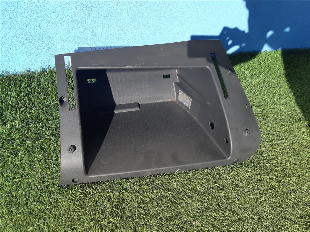 Bontásra: Opel Astra H Enjoy 1.6 benzin, kesztyűtartó betét 132001246 w0l0ahl4858011047 2. kép