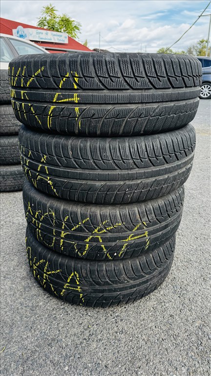  215/6516" használt Toyo Tires téli gumi gumi 3. kép