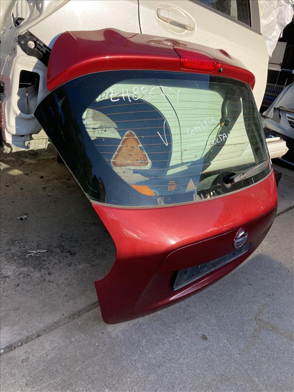 Nissan Juke I Juke csomagtér ajtó végajtó  2. kép