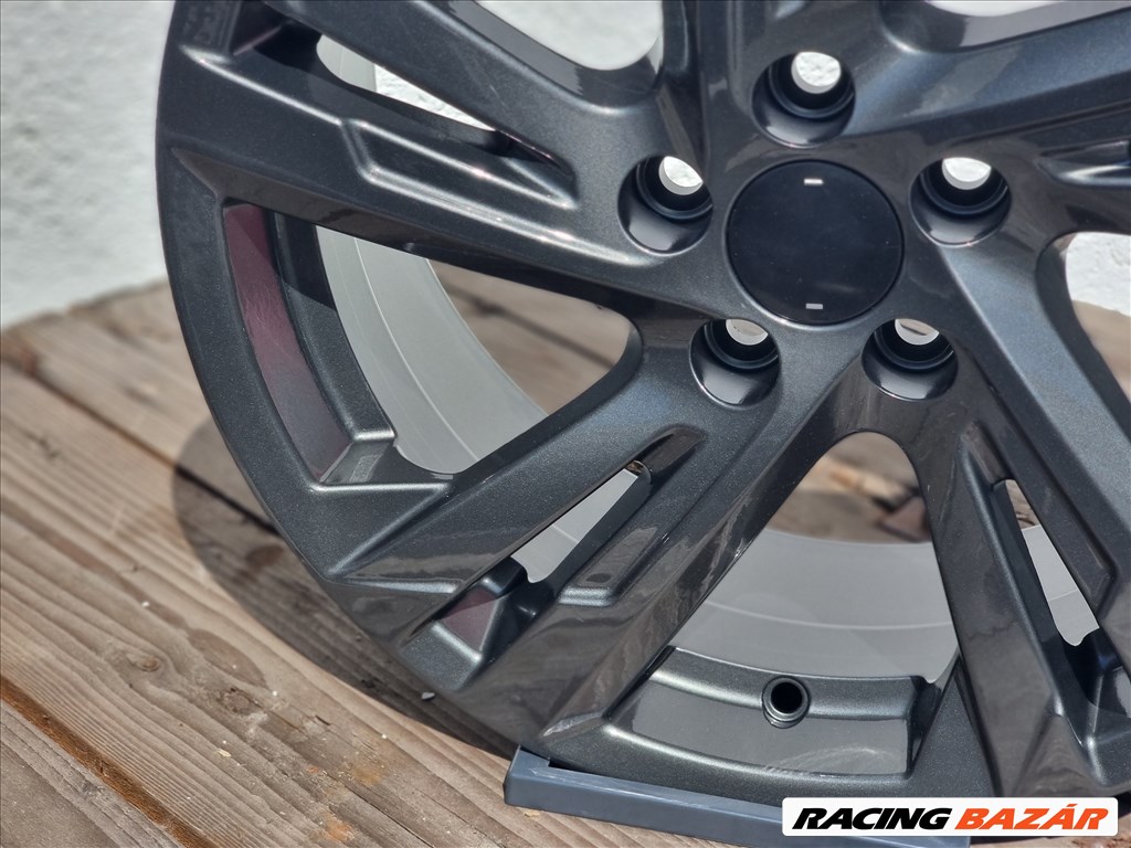  5x100 lyukosztású 6,5JJ 16" új RC alufelni TOYOTA YARIS, YARIS CROSS, PRIUS 10. kép