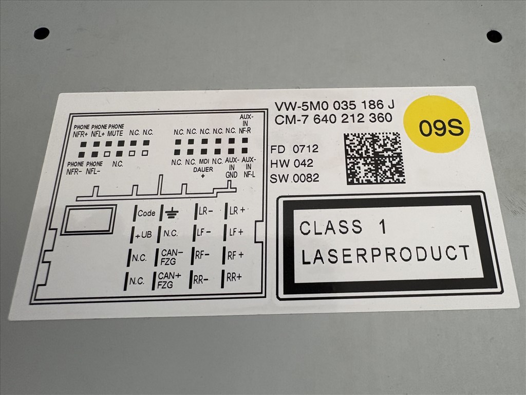 VW gyári fejegység 2. kép