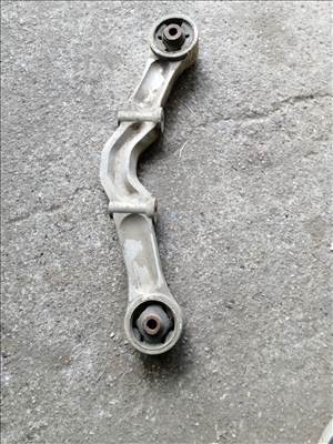 Mitsubishi Pajero III Differenciálmű tartó kar mr554075