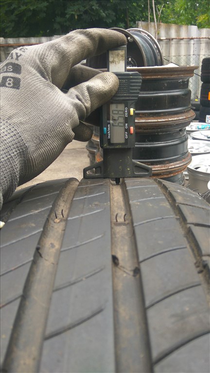 215/65 R17 Michelin nyári gumi 20000ft a 4db /283/ 1. kép