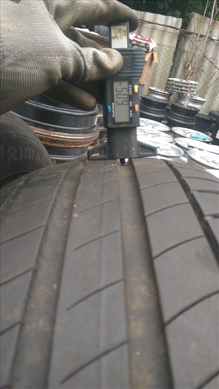 215/65 R17 Michelin nyári gumi 20000ft a 4db /283/ 4. kép