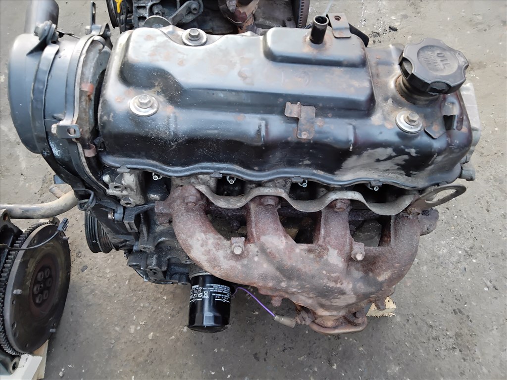 Suzuki Swift II komplett motor  1. kép