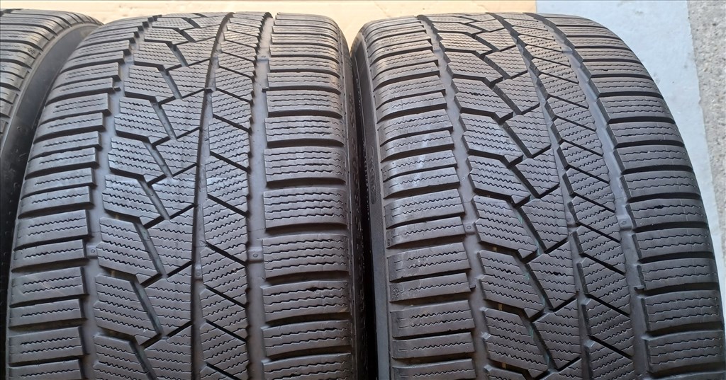 Defekttűrő Continental Wintercontact 245/35 R19 téli gumik 4db 5. kép