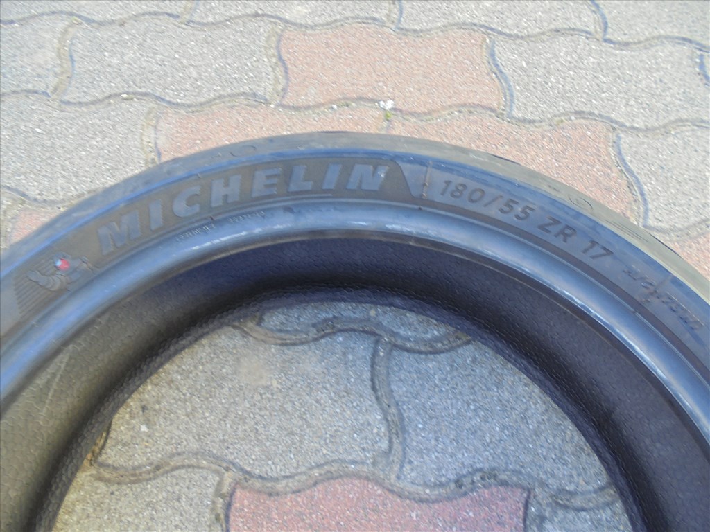 17" újszerű Michelin motorgumi gumi  2. kép