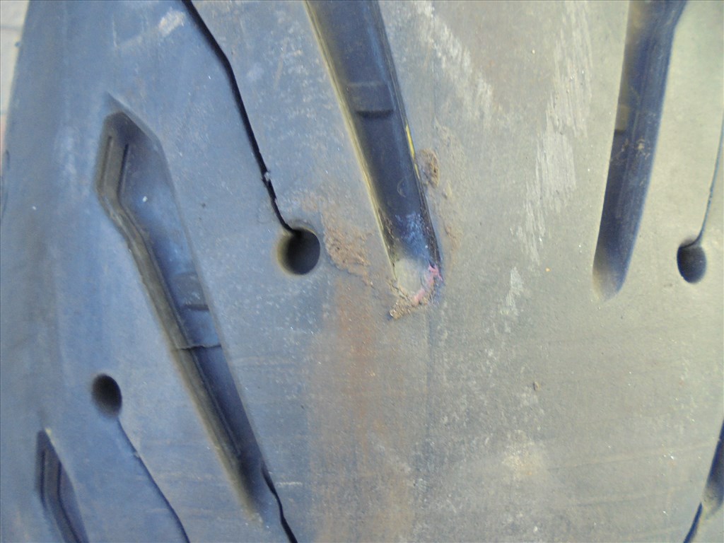 17" újszerű Michelin motorgumi gumi  6. kép