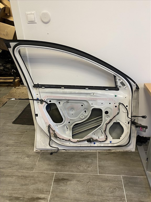 Opel Insignia A OPEL INSIGNIA Bal első Ajtó 7. kép