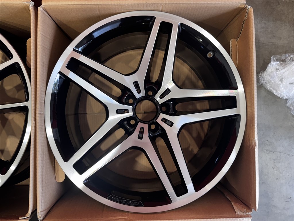 R21 Original Mercedes 9J ET53 - A166 401 2102 / A1664012102 3db felni alufelni 1. kép