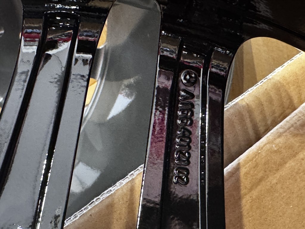 R21 Original Mercedes 9J ET53 - A166 401 2102 / A1664012102 3db felni alufelni 5. kép