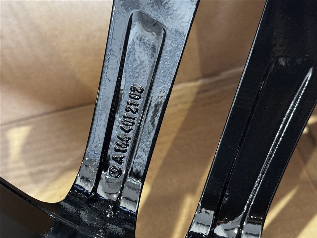 R21 Original Mercedes 9J ET53 - A166 401 2102 / A1664012102 3db felni alufelni 12. kép