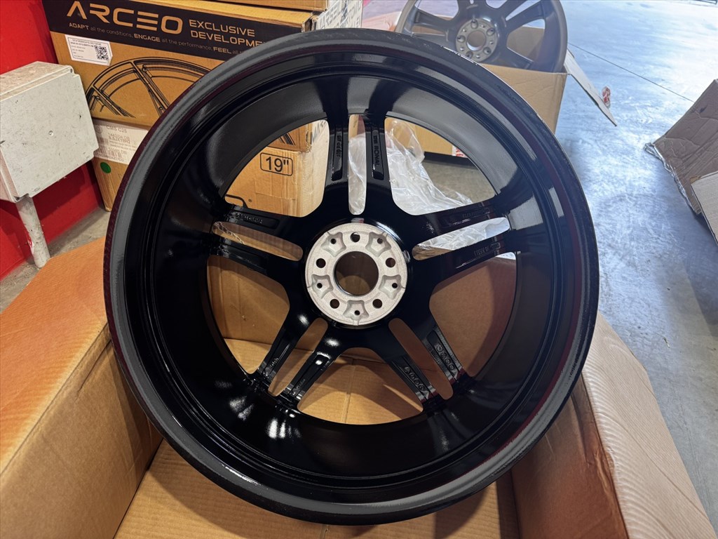 R21 Original Mercedes 9J ET53 - A166 401 2102 / A1664012102 3db felni alufelni 22. kép