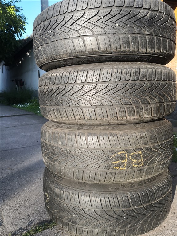 15-ös Dezent alukerék 4x114.3-as lyukosztású 10. kép