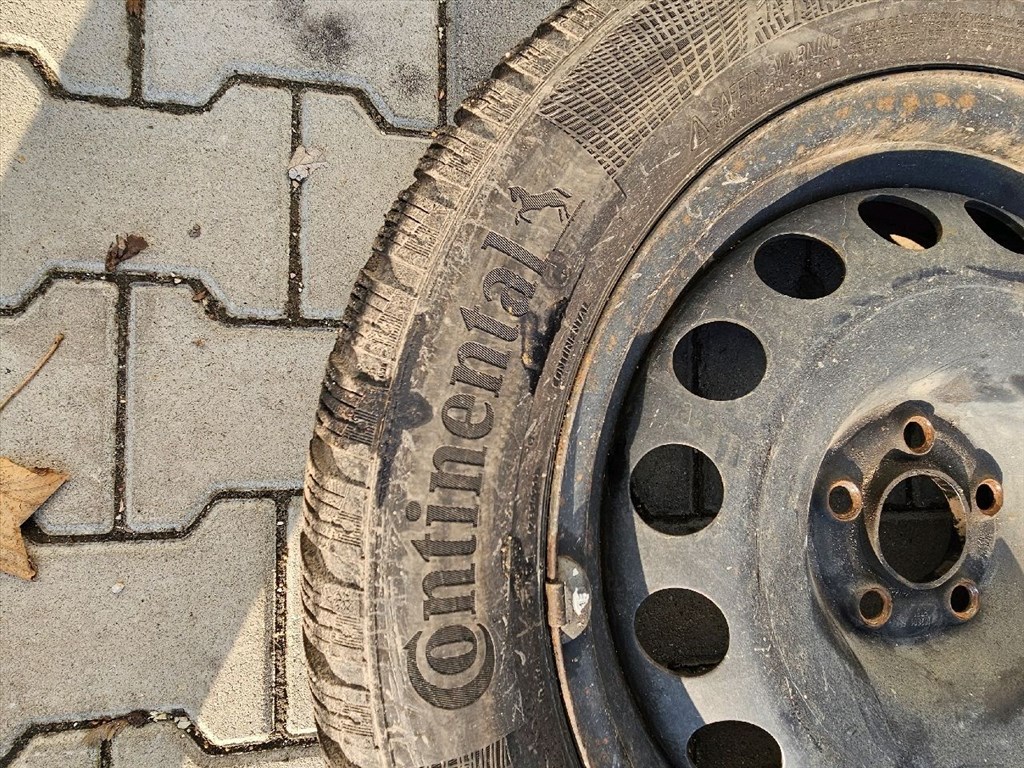  5x100 16" lemezfelni pár Continental téli gumikkal (13070,26169) 4. kép