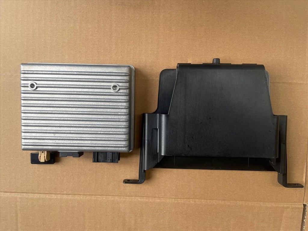 Opel Astra J BLUETOOTH UHP Modul 13353284 / Meriva B Insignia  Zafira C  Mokka  2. kép