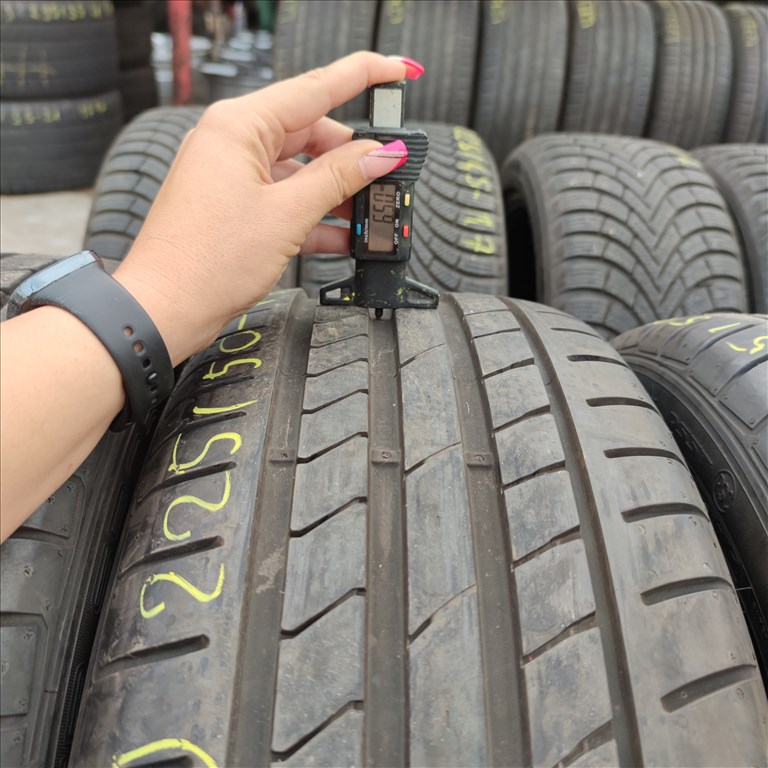  225/50 R17 Dunlop Defekttűrő nyári gumi 88000ft a 4db/281/ 2. kép