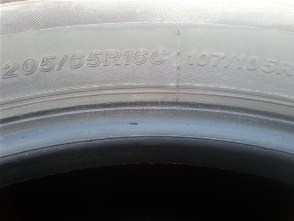  205/65R16C Lassa Wintus2 használt kisteher téli gumi 2 db 4. kép