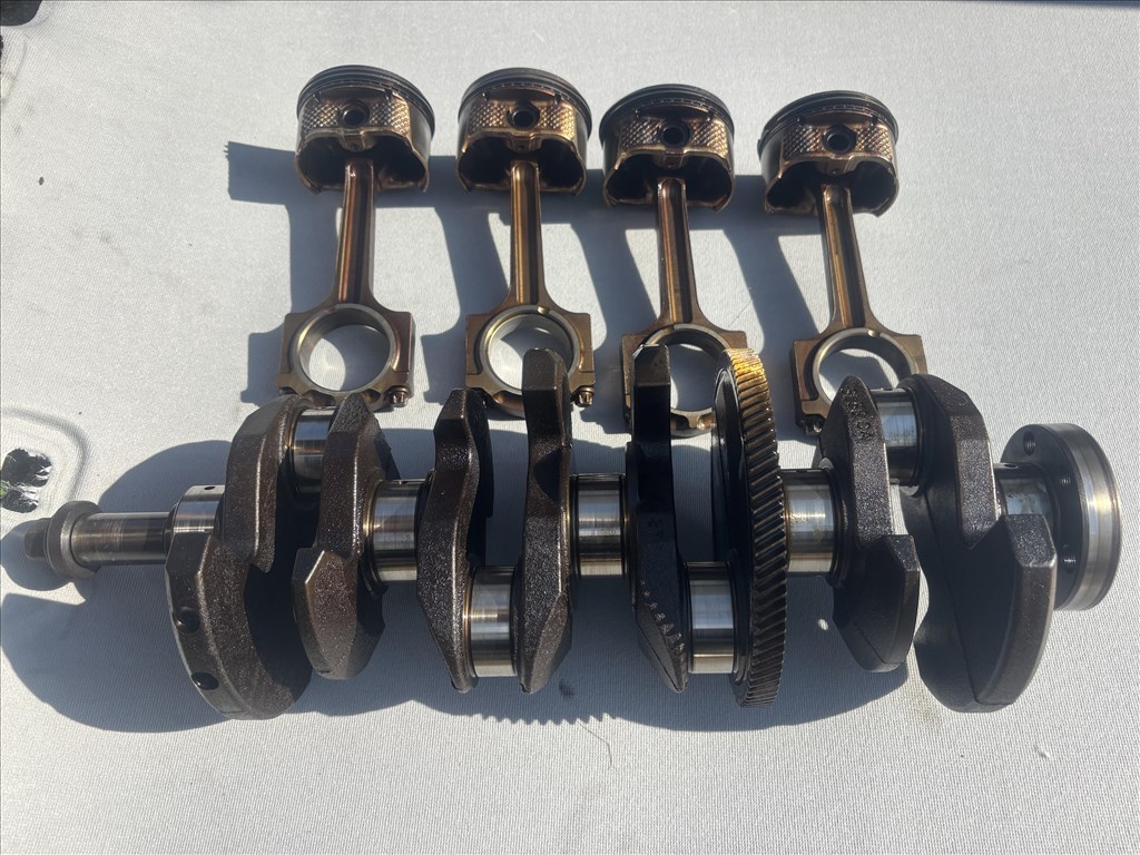 Mazda 5-6 alapméretes  főtengely 2,3 benzin L3 motor  8. kép