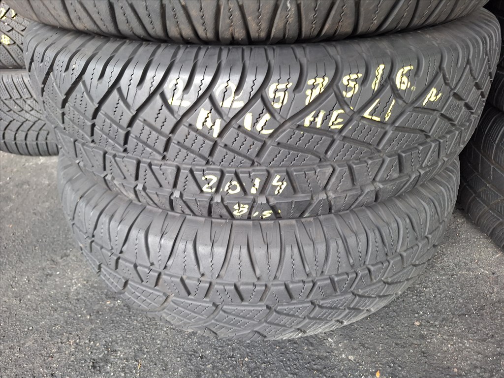  225/75/16"  Michelin téli gumi  1. kép